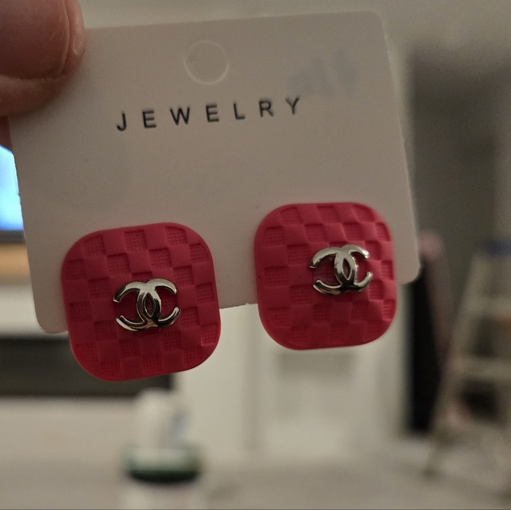Pink Elegant Earrings